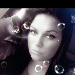 Meet your Posher, Candice